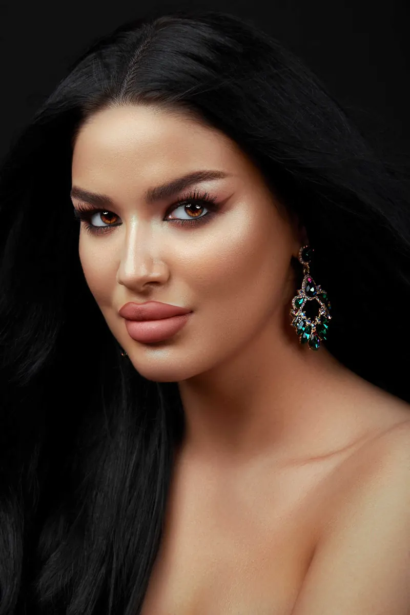 Portfolio retouching sample 11